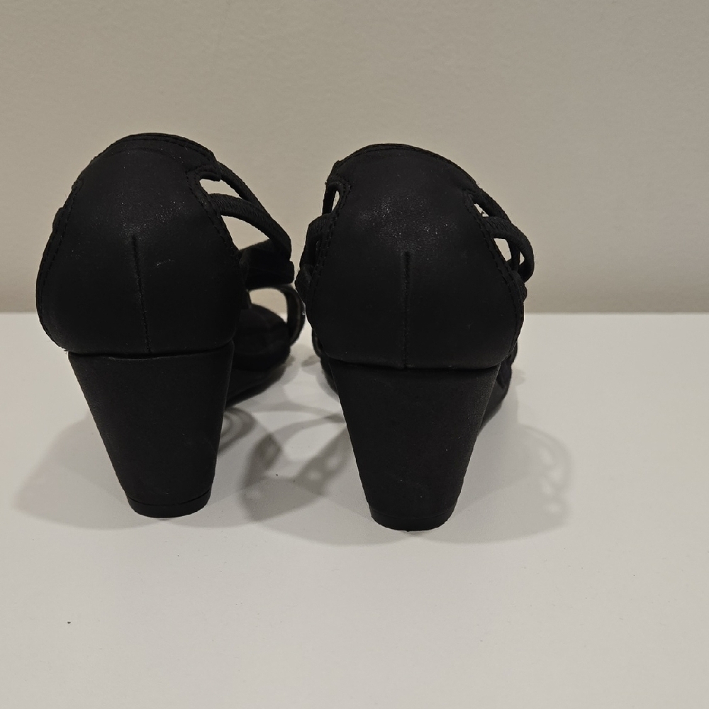 New York Transit Black Embellished T-Strap Sandals - Picture 4 of 8